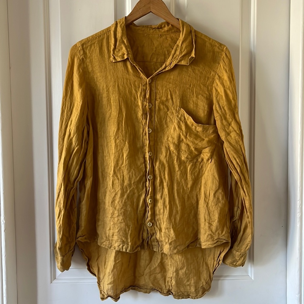 South Street Linen Button Up